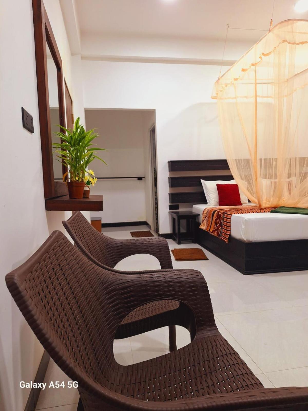 Ella Odyssey Inn 外观 照片