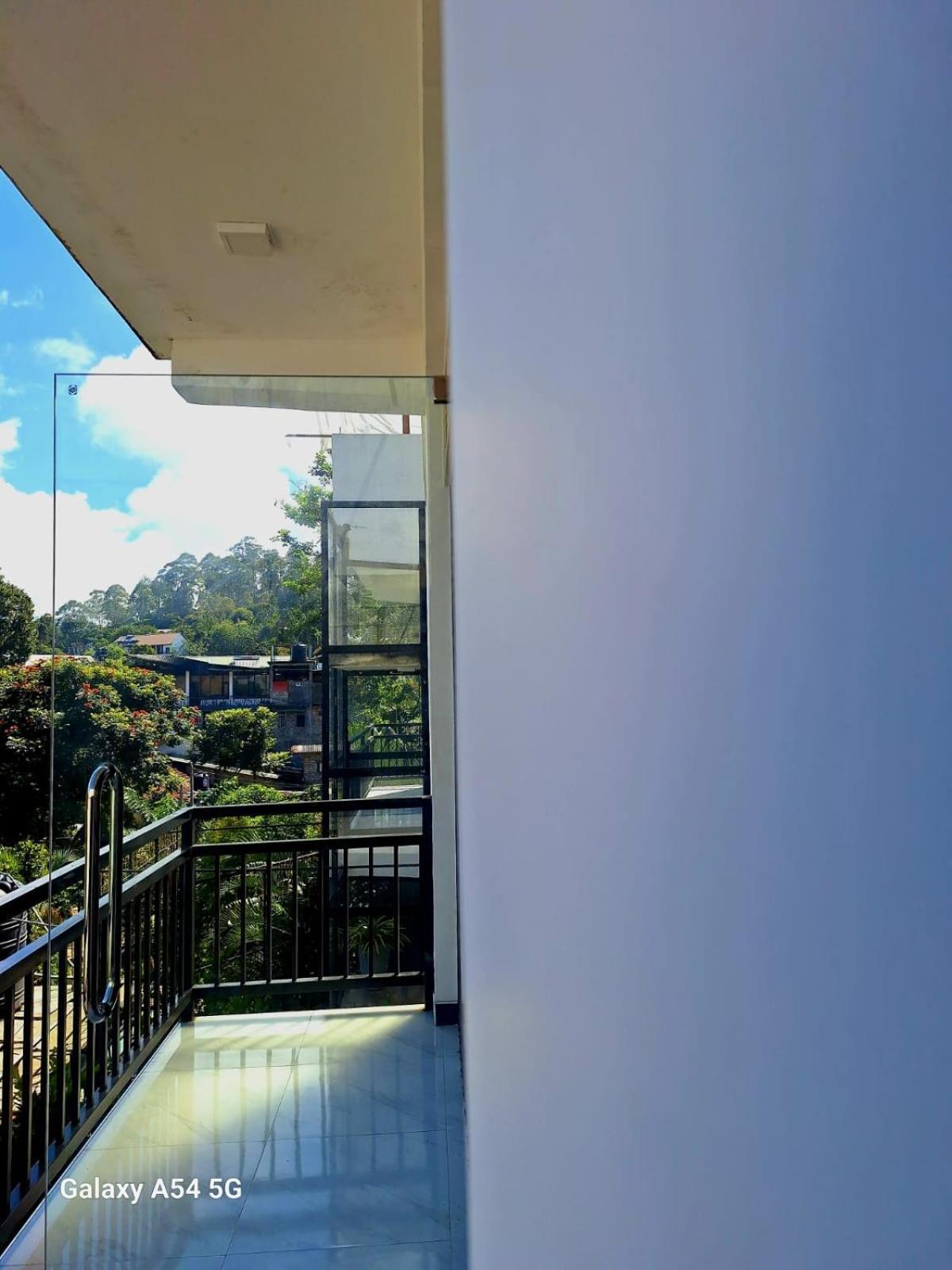 Ella Odyssey Inn 外观 照片